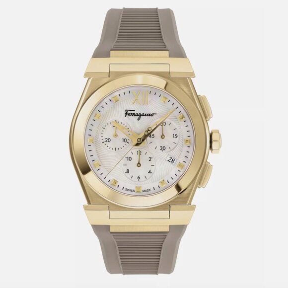 New Ferragamo Womens Gold 40mm Strap Fashion Watch - Picture 1 of 4